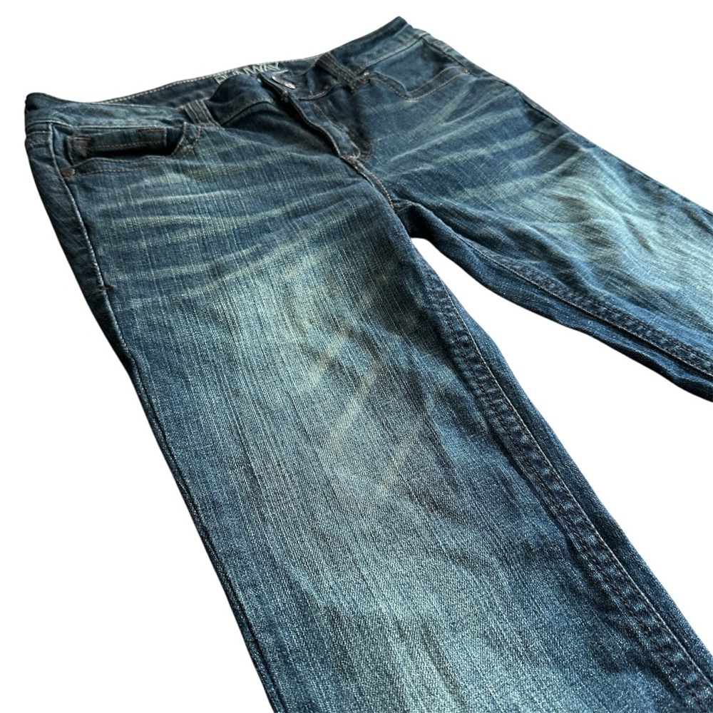 Refuge Runway Everyday Mid Rise Boot Jeans Size 6 - Picture 5 of 14